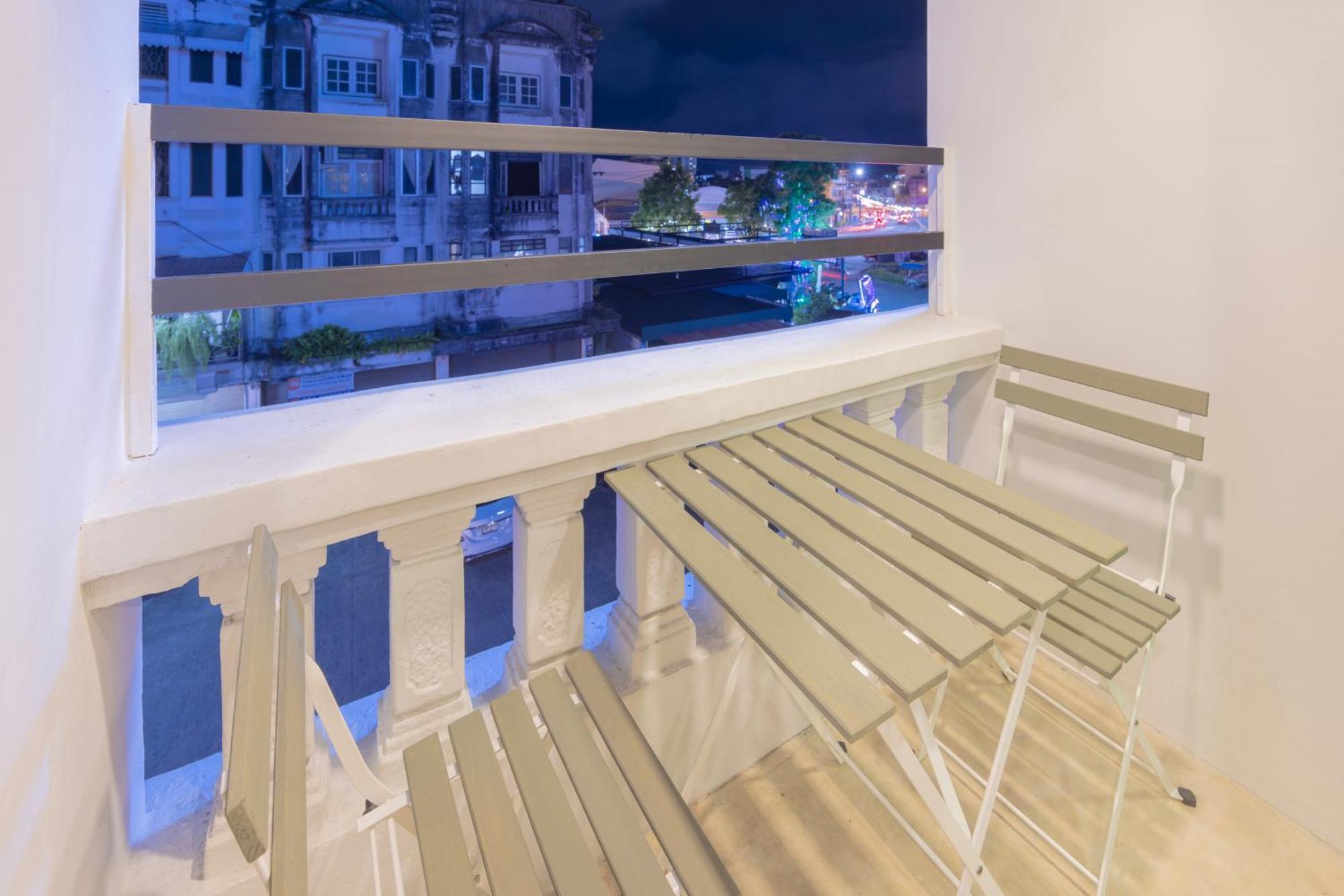 Chamemon Bed Phuket Town Otel Dış mekan fotoğraf